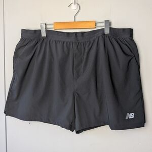 NEW BALANCE Women Black Short Size 2XL Plus Size 3 Pockets Inside Legging